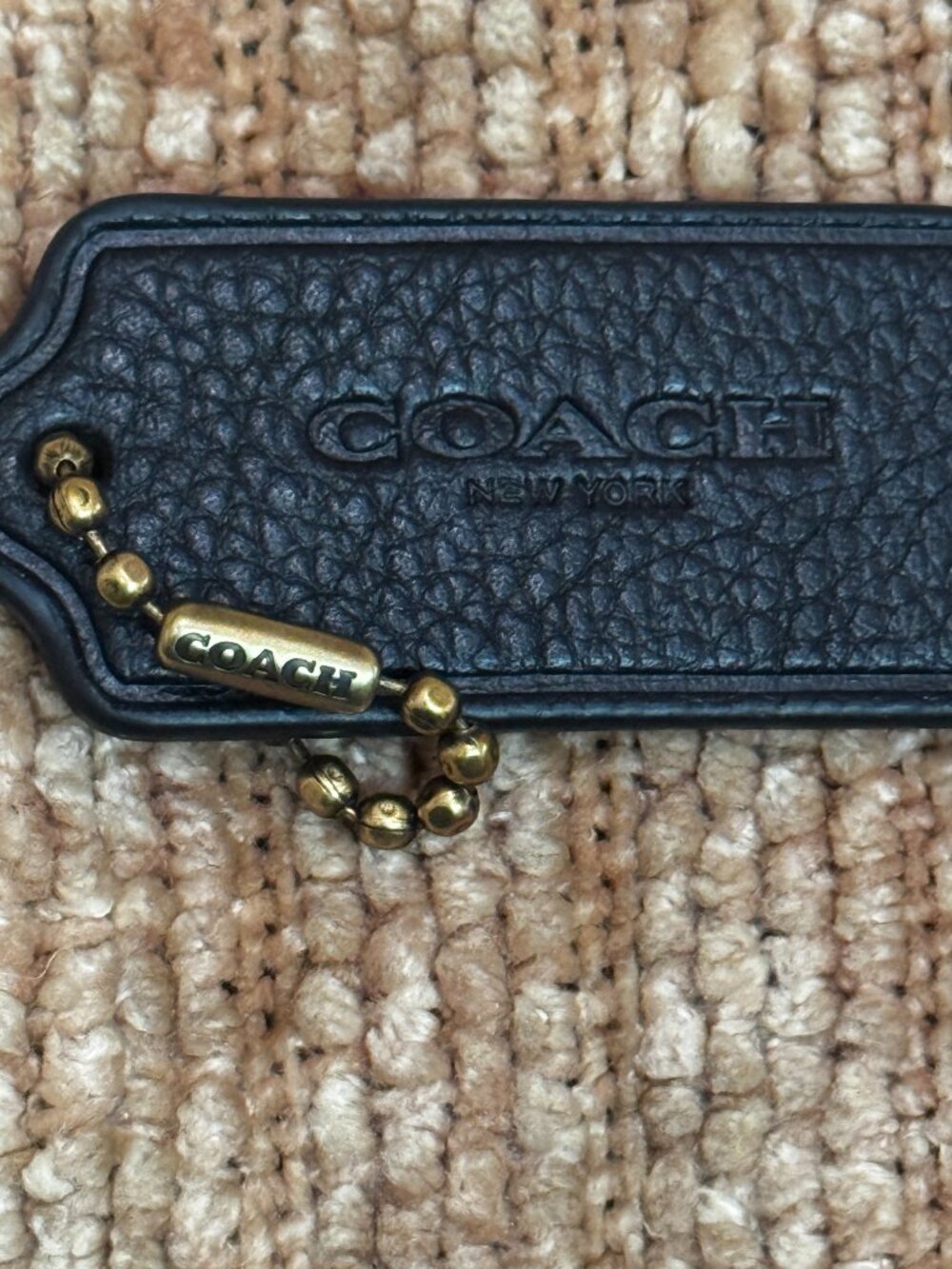 COACH BLACK PEBBLE LEATHER HANG TAG w/ GOLD CHAIN NWOTs - Picture 8 of 14